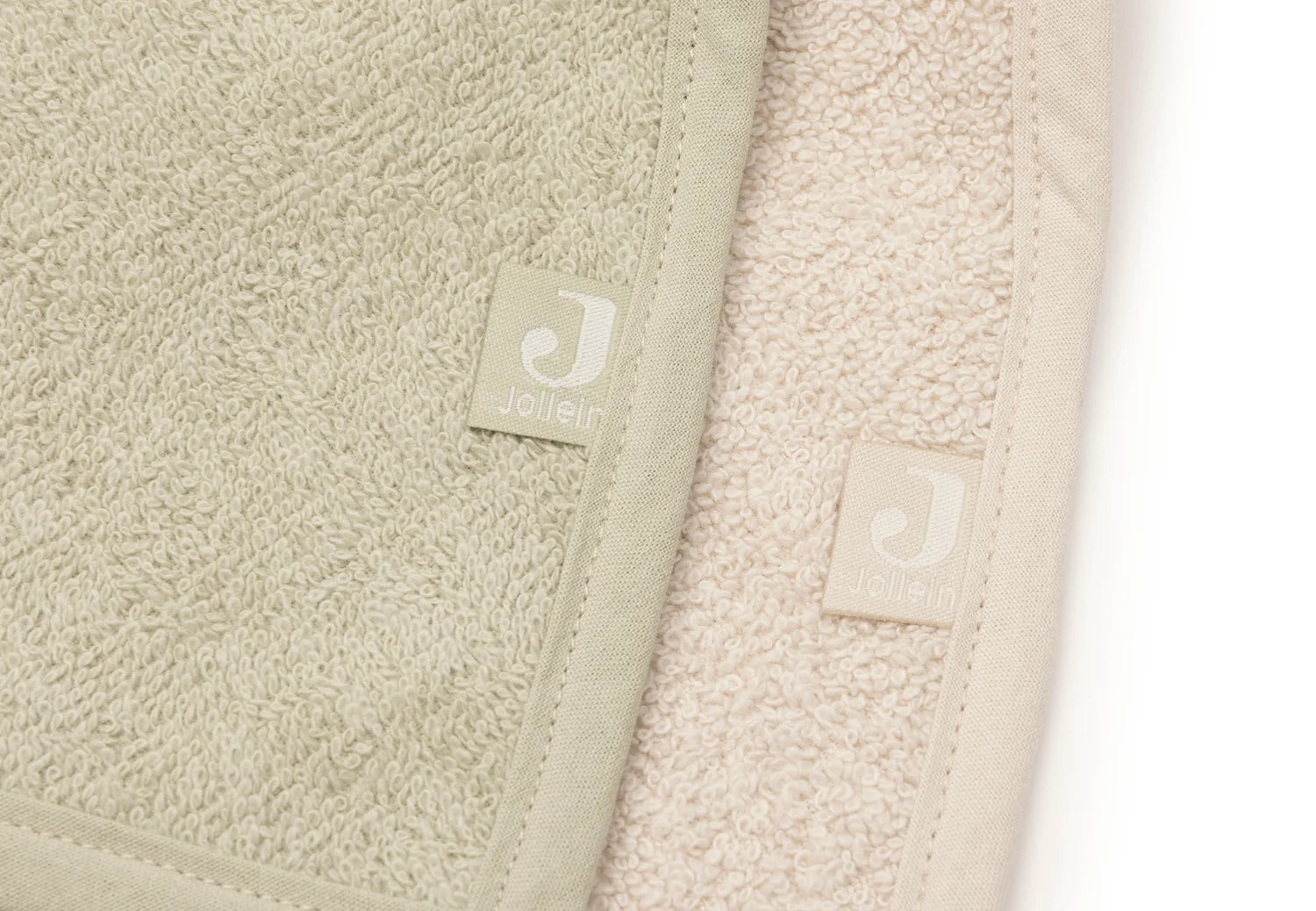 Lätzchen bandana-Soft Matcha/Sand- Jollein
