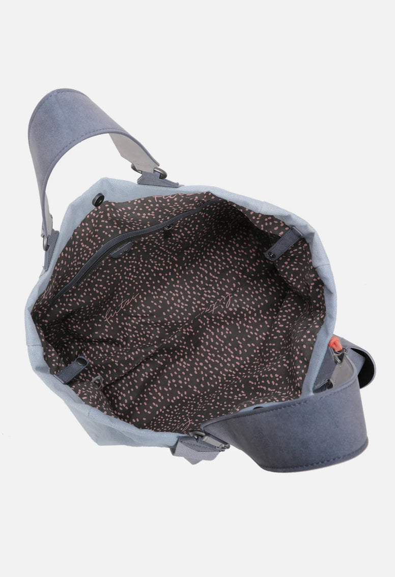 IZZY MEDIUM LIMITED | WASHED DENIM / Washed Blue (hat einen Fleck)