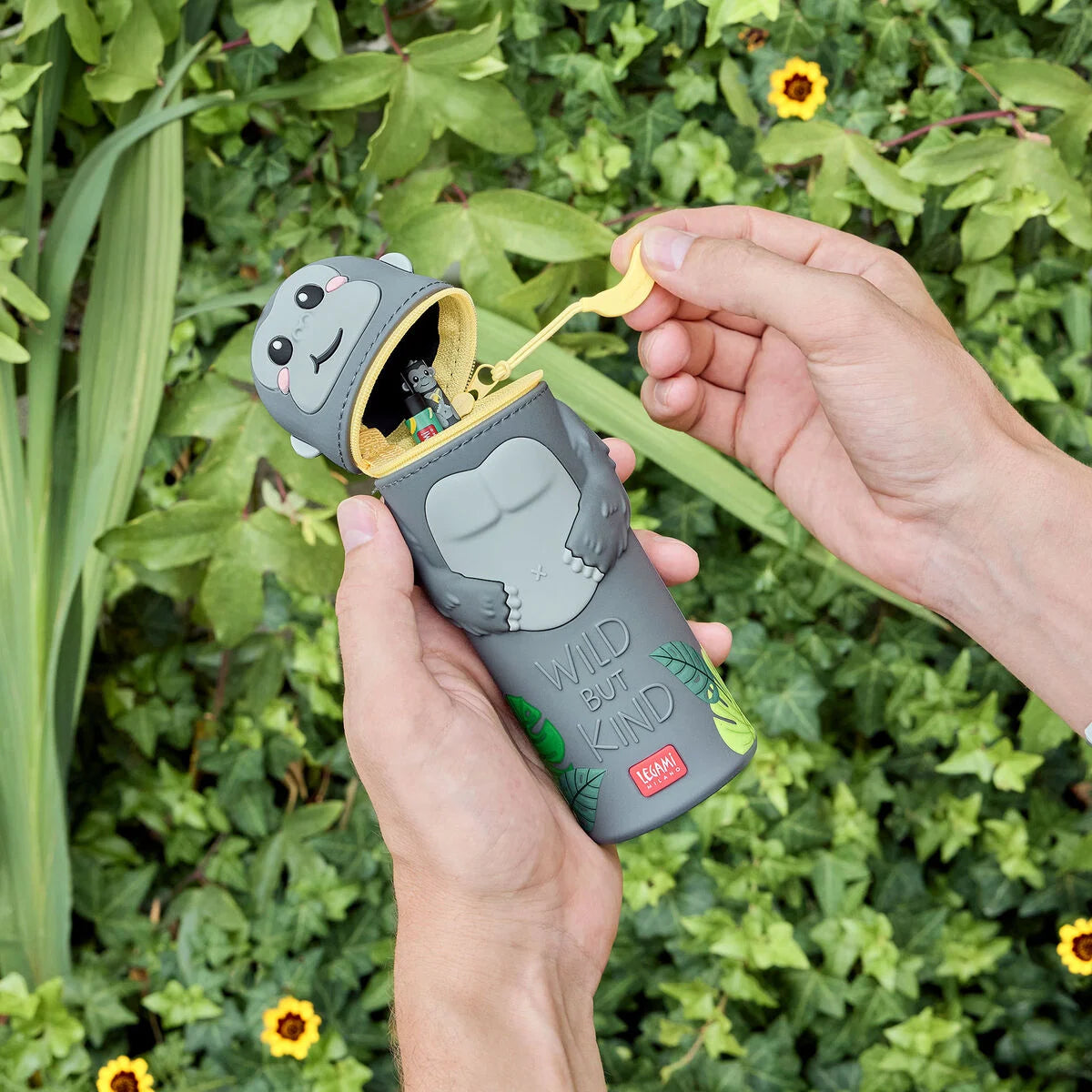 2-in-1-Federmäppchen aus Silikon Gorilla „Wild but Kind“ - Kawaii