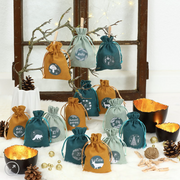 Adventskalender Stoffsäckchen – Petrol mit Zahlenaufklebern von 1-24