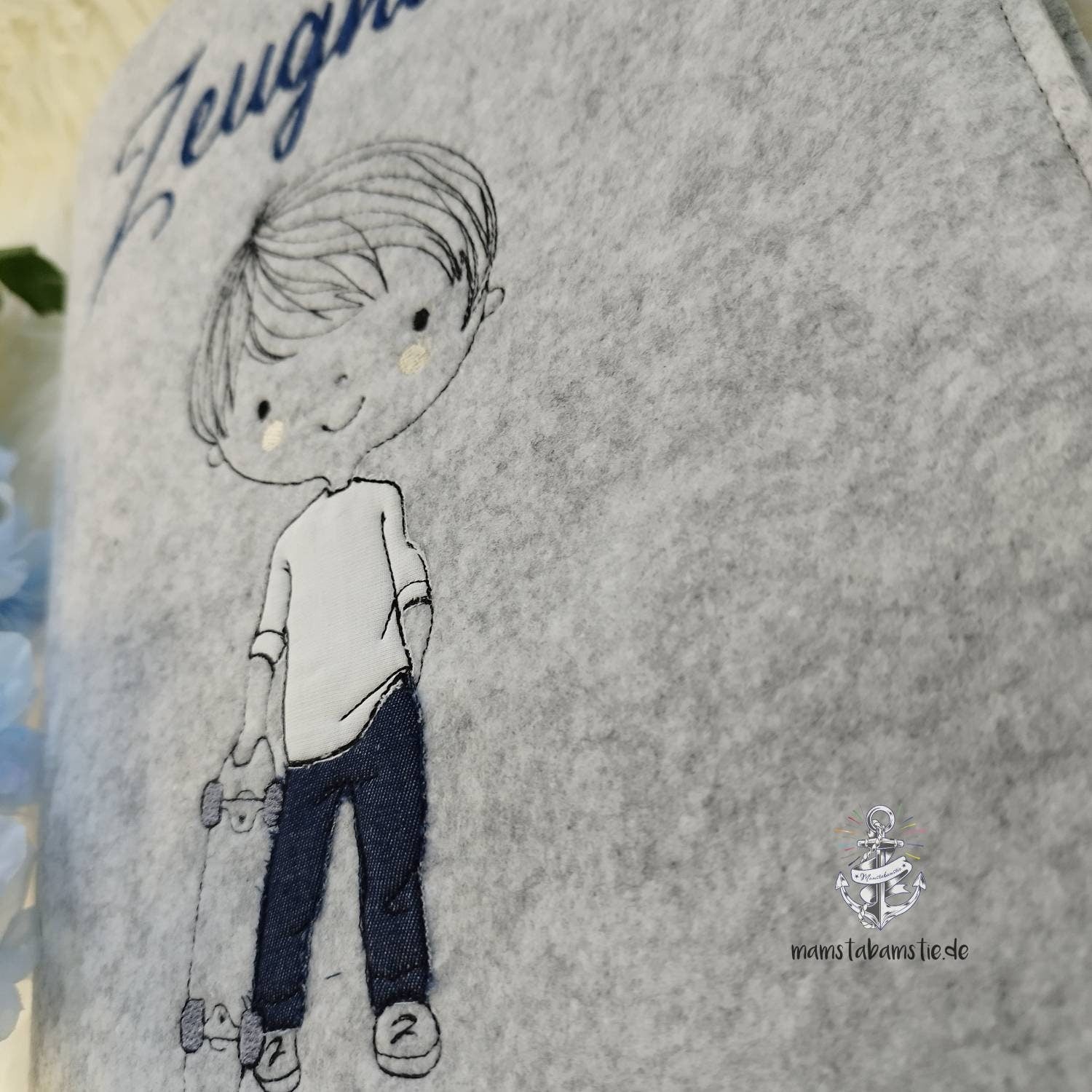 Mappe für Zeugnis bestickt mit Namen und Jungen Motiv Skateboard inklusive Klarsichthüllen Mappe