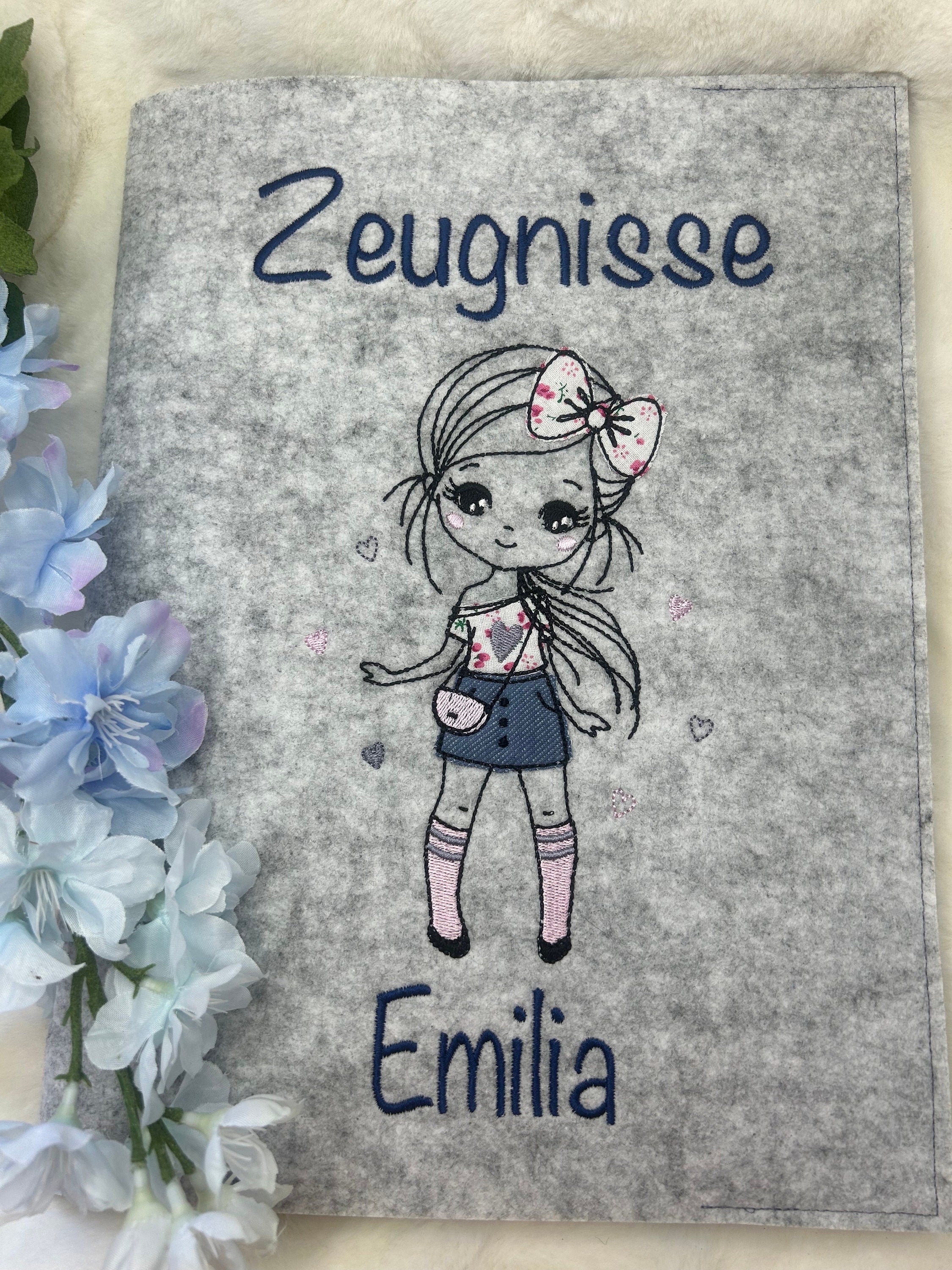 Zeugnismappe Mädchen mit Name in  Wunschfarbe bestickt