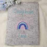 Zeugnismappe Regenbogen mit Name in  Wunschfarbe bestickt
