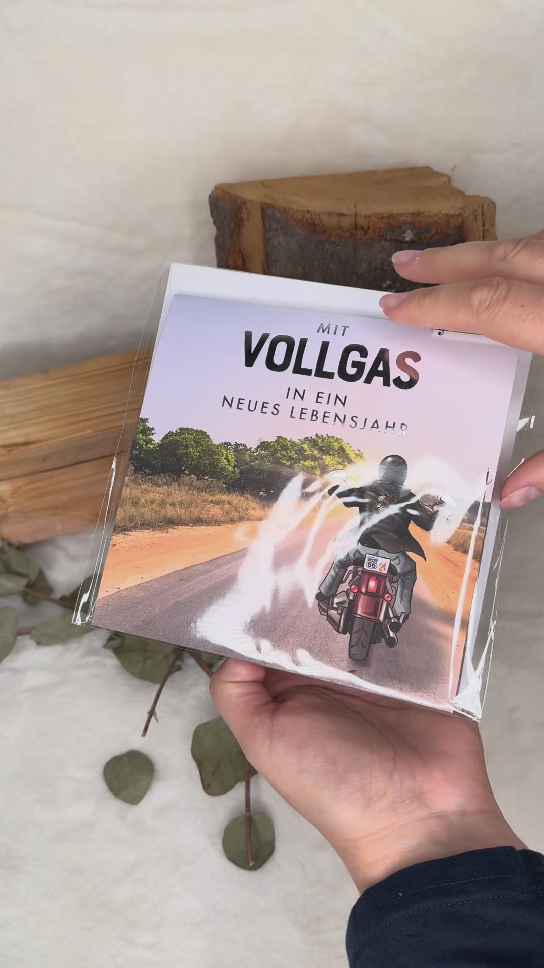 Video laden: Mit Vollgas in ein neues Lebensjahr Musikkarte - Depesche